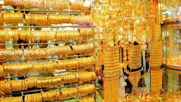 من هو إمبراطور الذهب في مصر ؟ وما التهم الموجهة إليه بعد القبض عليه؟