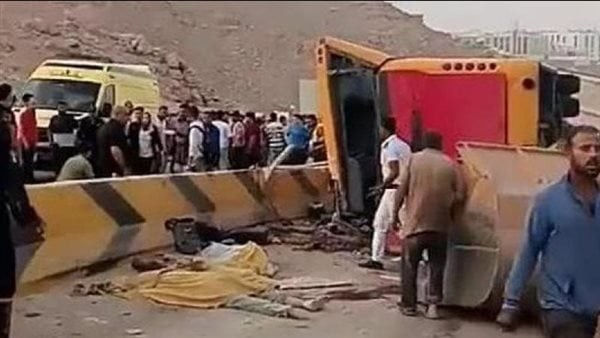 أول تحرك من أولياء أمور طلاب جامعة الجلالة بعد حادث انقلاب الأتوبيس