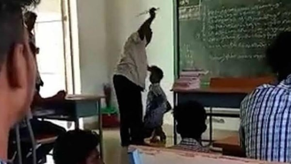ضرب طفلهم.. ولي أمر وزوجته يتعديان بالضرب على مدرسين في بدر