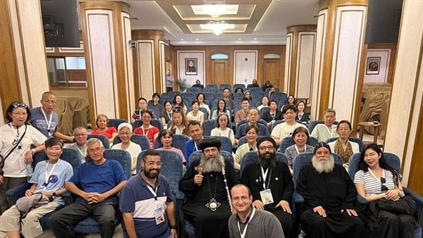 وفد من هونج كونج يزور دير السيدة العذراء المُحرق العامر