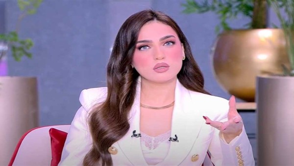 ياسمين عز لـ جمهورها : «متيأسوش من رحمة ربنا..حتى الزمالك جبر بخاطره وفاز» (فيديو)
