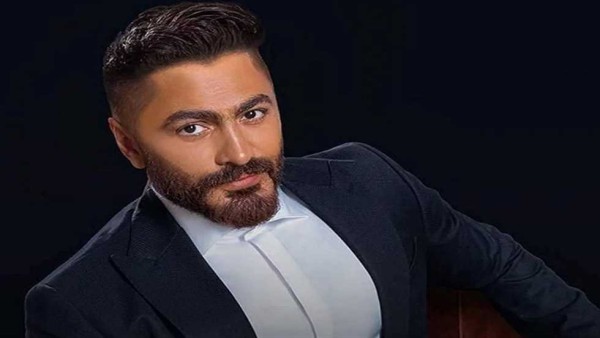 بعد حملة «توزيع بطاطين» باسمه..تامر حسني يلجأ للقضاء (تفاصيل)