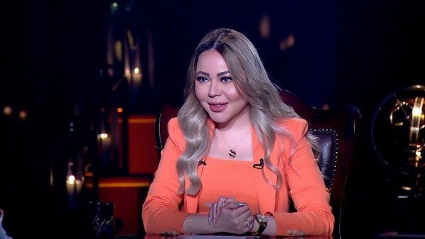"40 سنة".. أسما إبراهيم تكشف عن فرق العمر بينها وبين زوجها