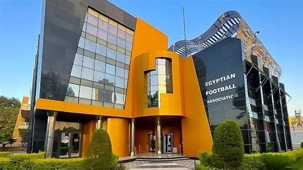إحالة طاقم تحكيم مباراة الزمالك وغزل المحلة للتحقيق