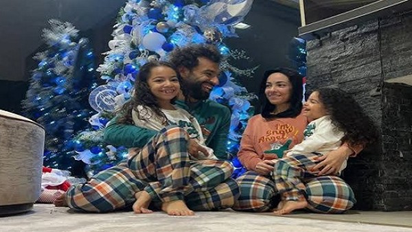 احتفال محمد صلاح بالكريسماس وهجوم المتشددين عليه كل عام .. خالد منتصر : استعدوا للصداع الجاي من القطيع