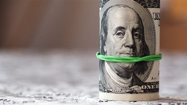 رسميا الآن| مفاجأة في سعر الدولار مقابل الجنيه مع اقتراب دخول المليارات