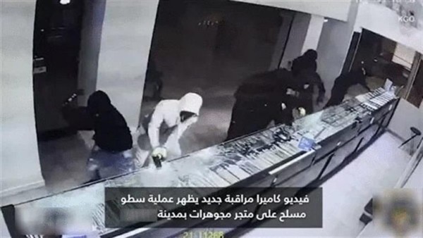 بعد إثارتها الجدل.. الداخلية تكشف حقيقة صورة الملثمين الـ 6 في القاهرة