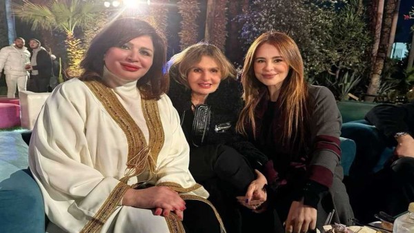 إلهام شاهين بصحبة يسرا وكارول سماحة في حفل سحور بقصر محمد على