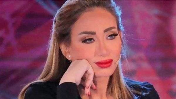 شكلها متغير.. ريهام سعيد تثير الجدل بصورها قبل وبعد عملية التجميل|شاهد