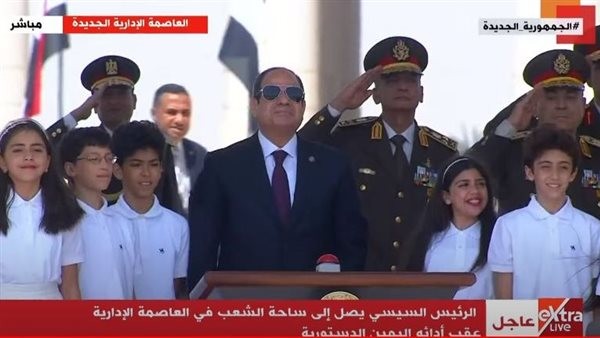 بالفيديو.. السيسي يرفع العلم على أطول ساري في العالم بالعاصمة الإدارية