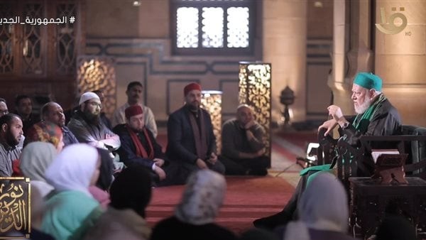 طفلة تسأل: ينفع أهنئ أصحابي المسيحيين بعيدهم أو أحضر مناسبة في الكنيسة؟ علي جمعة يرد