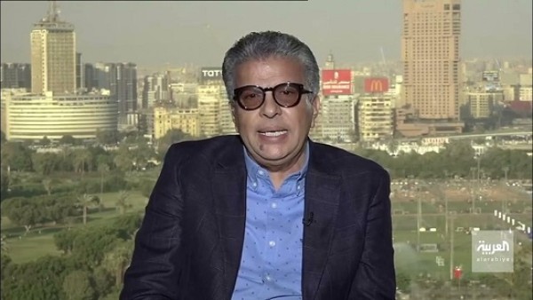 خالد منتصر : شاب خريج أزهر يسب ويشتم رجلاً تجاوز الثمانين ويتهمه بالجهل ساخراً منه وكل جريمة عم سيد أنه اقتنى كتابي