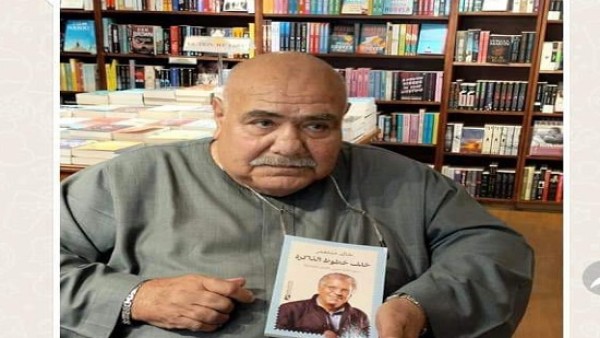 خالد منتصر : عم سيد الانسان الجدع الشعبي المثقف أفخر وأتشرف بأن كتابي في حضنه