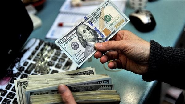 سعر الدولار مقابل الجنيه المصرى اليوم الخميس 4-4-2024 فى مصر
