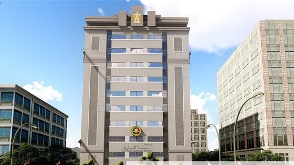 سربوا بيانات وهربوا صفقات.. حبس 20 مسؤولا بالجمارك بتهمة الرشوة والفساد