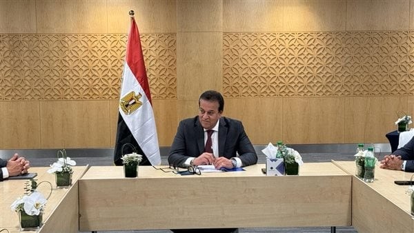 الصحة تدرس عودة أكثر من 800 طبيب مستقيل ومفصول للعمل الحكومية | خاص