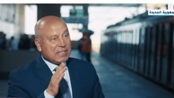 وزير النقل: ندرس وصول القطار الكهربائي السريع إلى الإسكندرية (فيديو)
