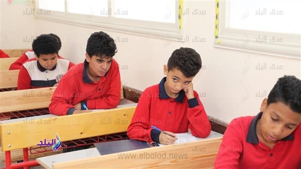 مرادف عار وبؤس| أسئلة حيرت طلاب المدارس في امتحانات الترم الثاني اليوم