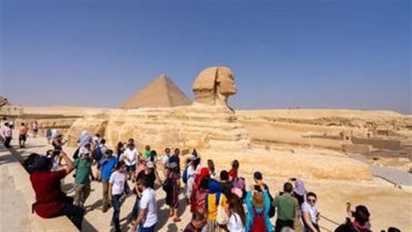 بداية كشف أثري كبير.. هيكل ضخم بجوار الهرم الأكبر