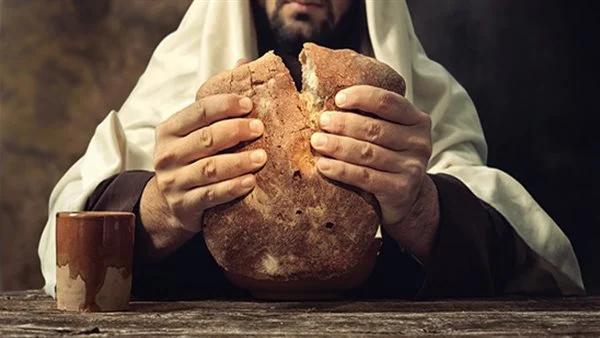 الأحد الثاني من الخماسين المقدسة| خبز الحياة.. ماذا قال البابا تواضروس عنه؟