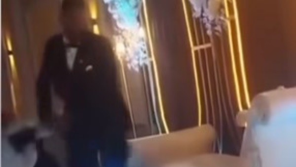 بيجرها على الأرض أمام المعازيم..عريس يهين ويضرب زوجته في "ليلة العمر" بكفر صقر