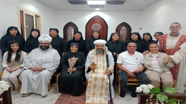 الأنبا بموا يسيم مكرسة جديدة بإيبارشية السويس