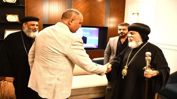 الانبا ابوللو يزور محافظ جنوب سيناء الجديد للتهنئة بمنصبه وبالعام الهجري الجديد