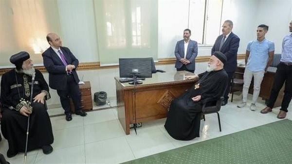 البابا تواضروس يتفقد الديوان البطريركي بالإسكندرية