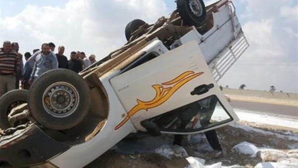 إصابات خطيرة وحرجة لـ16 عاملًا في انقلاب سيارة ربع نقل على طريق أسيوط الغربي بالفيوم
