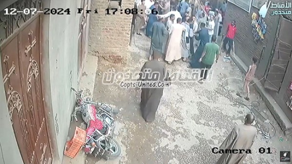 فيديو الاعتداء على اقباط بالكشح يثير مخاوف تكرار مذبحة عام 2000 والتي راح ضحيتها 19 قبطيا