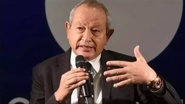 ساويرس يوجه رسالة لرئيس الوزراء بشأن مطار مطروح
