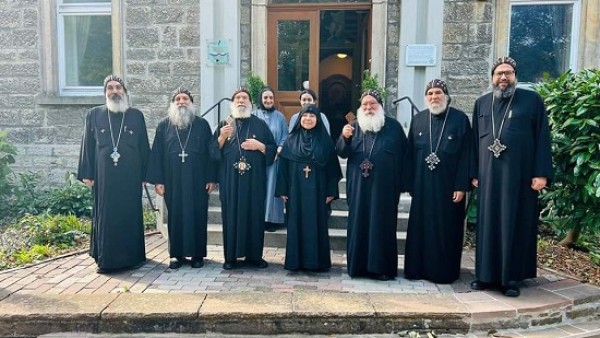 الأنبا أغابيوس يزور دير مار جرجس القبطي للراهبات بنيهايم بألمانيا