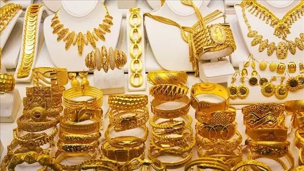سعر الذهب قبل اجتماع البنك المركزي اليوم ومفاجأة مدوية فى عيار21