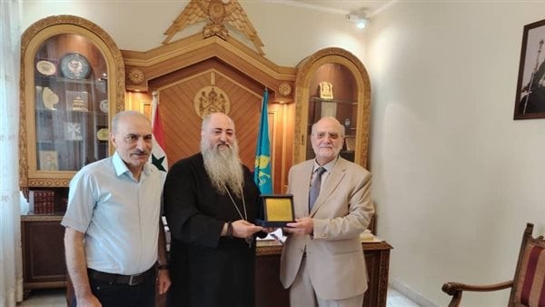 الأمين العام لمجلس كنائس الشرق الأوسط يزور مطران حلب للأرمن الأرثوذكس