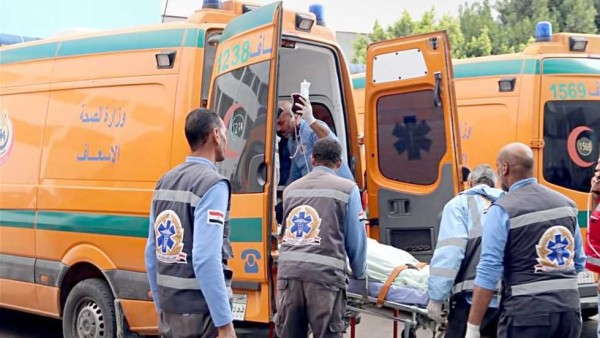 وفاة وإصابة 17 شخصًا إثر انقلاب ميكروباص بالطريق الصحراوي في المنيا