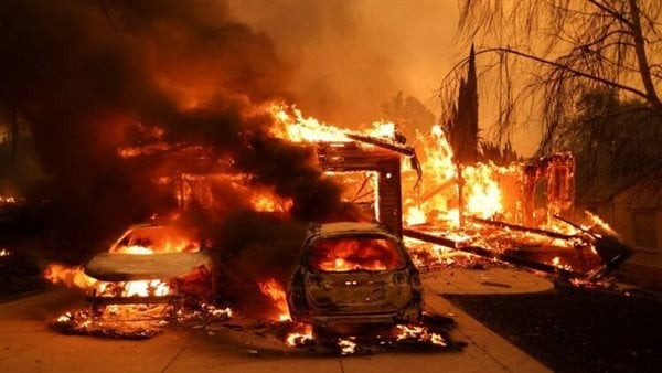 واشنطن بوست: 150 مليار دولار خسائر الحرائق في لوس أنجلوس