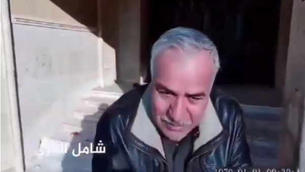 فيديو .. متداول .. الفصائل المسلحة السورية تقتل بوحشية العميد محمد خلوف امام منزله وهو مستسلما اعزل لا يحمل سلاحا
