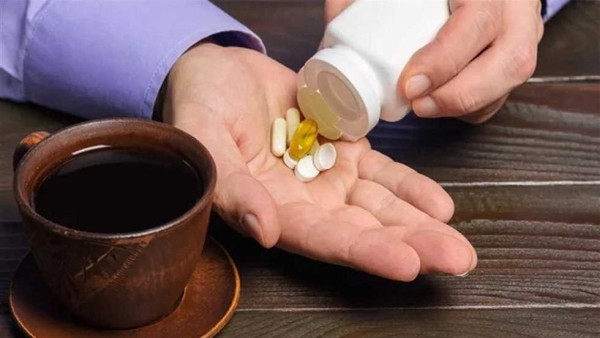احذر مادة في القهوة تؤثر على مفعول الدواء