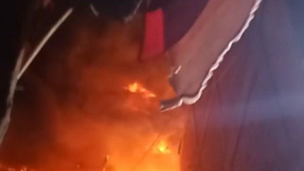 بسبب حريق المنازل .. فصل الكهرباء عن منطقة الزرايب بمنشية ناصر