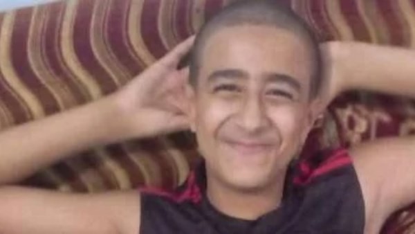 عرض التلميذ المتهم بقتل زميله وتقطيع جثته على الأدلة الجنائية