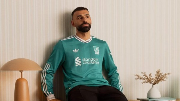محمد صلاح يحذف صورته بقميص ليفربول.. هل انتهت قصة الفرعون والريدز؟
