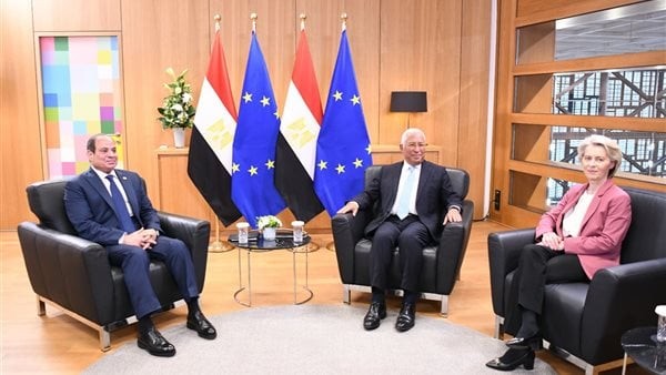 مصر والاتحاد الأوروبي يؤكدان دعمهما للسلام والاستقرار وانسحاب المرتزقة من ليبيا