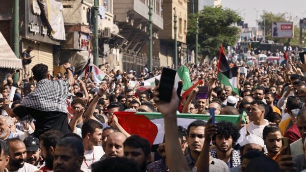 احتفالات في شوارع غزة بوقف الحرب وهتافات شكر للرئيس السيسي والجيش المصري