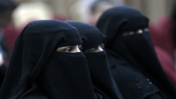 البرلمان البرتغالي يوافق على مشروع قانون يحظر ارتداء النقاب