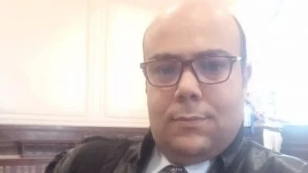 وفاة محامى الإسكندرية.. قصة أب مات من الخوف على ابنه والرضيع يلحق به بعد ساعات