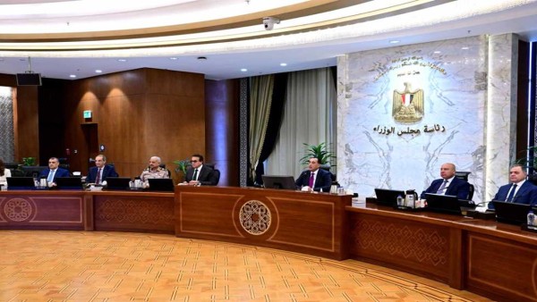 «مدبولي»: الفترة المقبلة ستشهد إجراءات إيجابية ملموسة سيشعر بها المواطن في كافة القطاعات