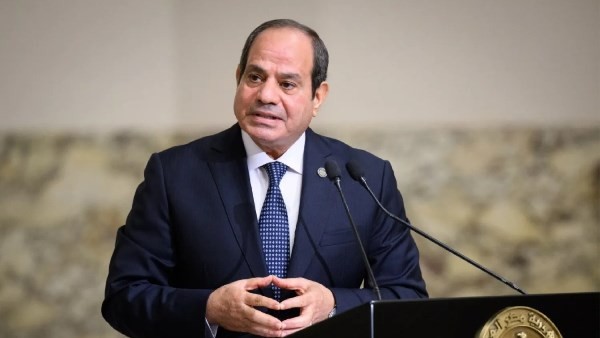 الرئيس السيسي يعود إلى أرض الوطن بعد المشاركة في القمة المصرية الأوروبية الأولى ببروكسل