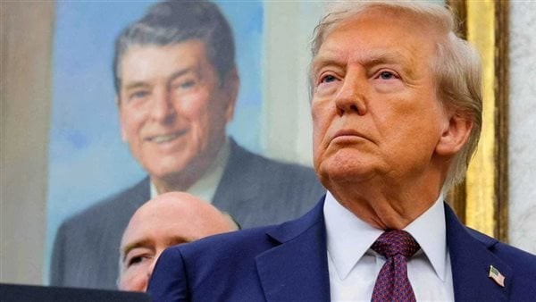 بسبب إعلان ريجان، ترامب يعلن زيادة الرسوم الجمركية على كندا بنسبة 10%