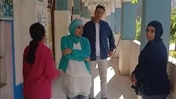 التعليم تكشف حقيقة فيديو مديرة مدرسة ترفض دخول طالبة إلى فصلها وتجبرها على نظام البكالوريا