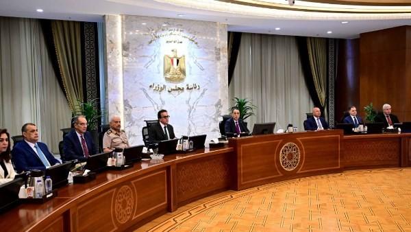 مدبولي: تحريك أسعار المحروقات مرة واحدة قرار أفضل لصالح الدولة